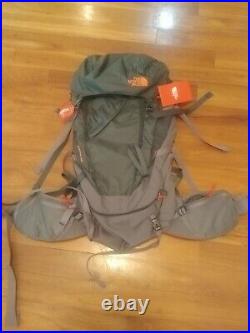 NWT The North Face Womens Terra 40 Backpack, M/L