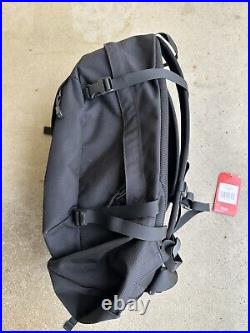 Supreme FW18 The North Face Expedition Backpack Black TNF