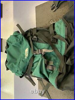 THE NORTH FACE Internal Backpack Green & Black