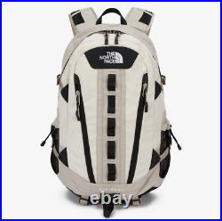 The North Face Big Shot Sand Shell Backpack 30L / Brand New / NM2DQ01C