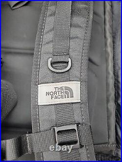 The North Face Chugach 35 Skateboard Hiking Ski Gear Backpack Black