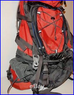 The North Face Crestone 60 Internal Frame Backpack Hiking Ski Travel Camping M