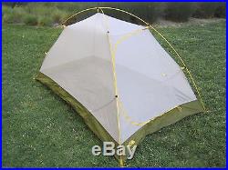 The North Face Flint 2 Backpacking Tent Camping Incredible Condition Clean Light