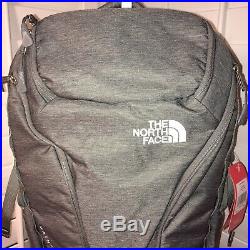 The North Face Mens Oversized Mainframe 17 Laptop Backpack Urban Gray NWT