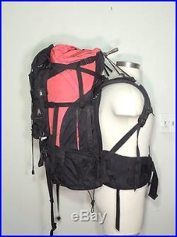 The North Face Mens Perseverance Hiking Backpack in Red Size Medium 5000 cu. In