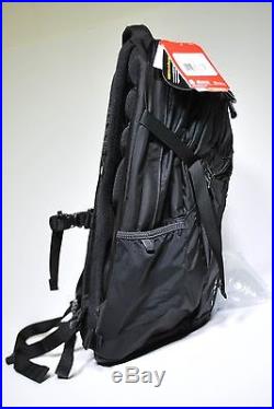 The North Face Recon Backpack in TNF Black NEW with tags 2015 Edition