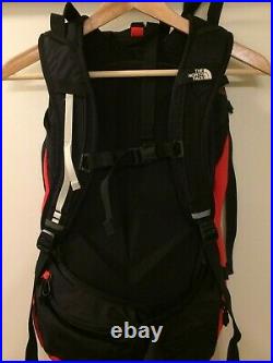 The North Face Snomad 23 Backpack MENS NEW WITHOUT TAGS