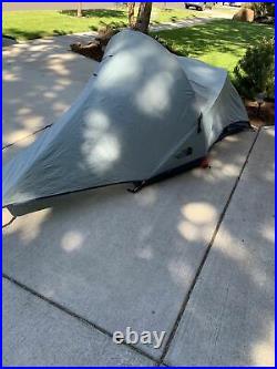 The North Face Tadpole 23 Blue/Gray Size 2-Person Backpacking 3-Season Tent