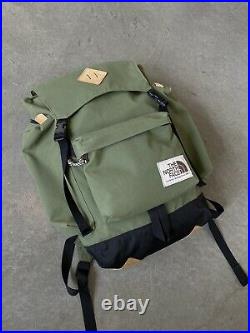The North Face Vintage Berkeley Rucksack Daypack Backpack USA Gore-Tex Down UAP